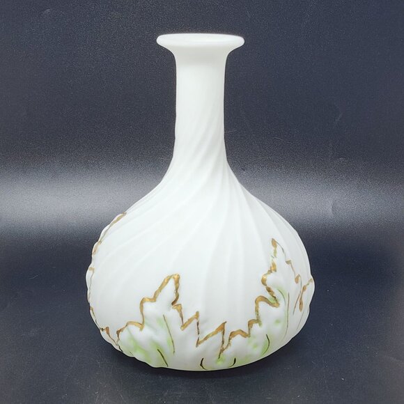 Dithridge & Co Satin Milk Glass Decanter Apothecary Bottle Twisted W Leaves VTG - Picture 6 of 9